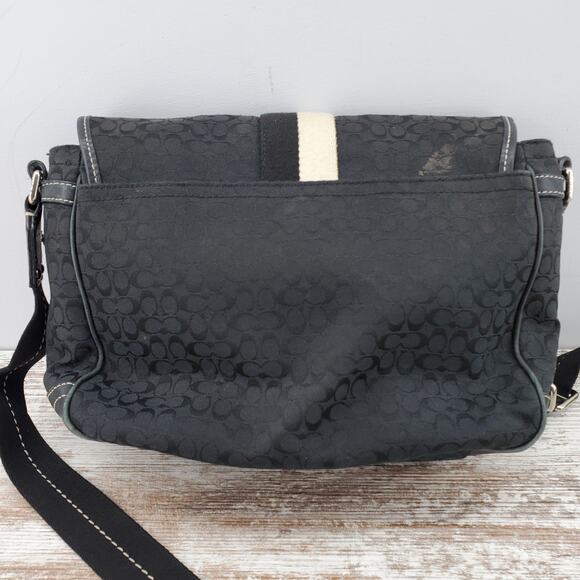 Coach F70182 Signature Voyager Messenger Bag - Picture 3 of 8